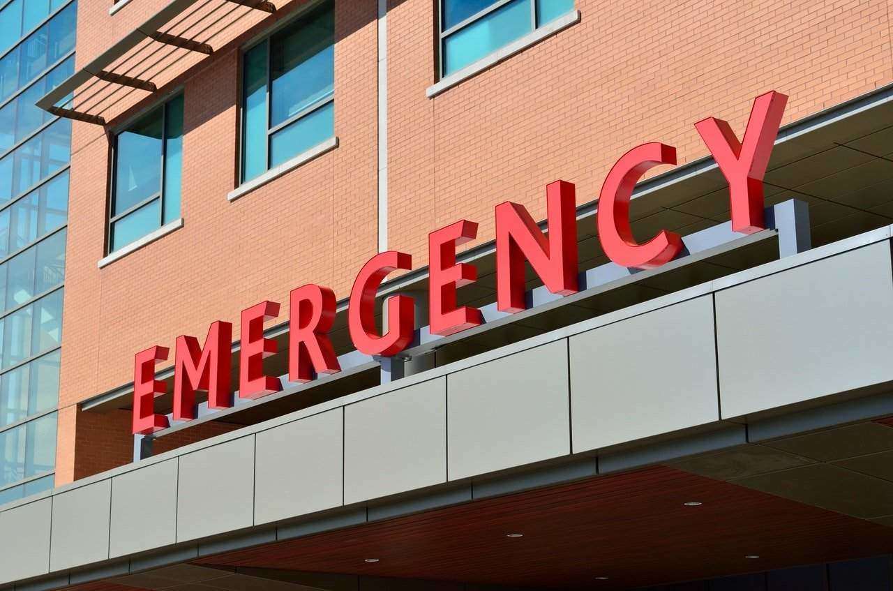 Accident-emergency-hospital-ambulance