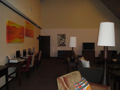 Ambassador Transit Lounge (Terminal 2)